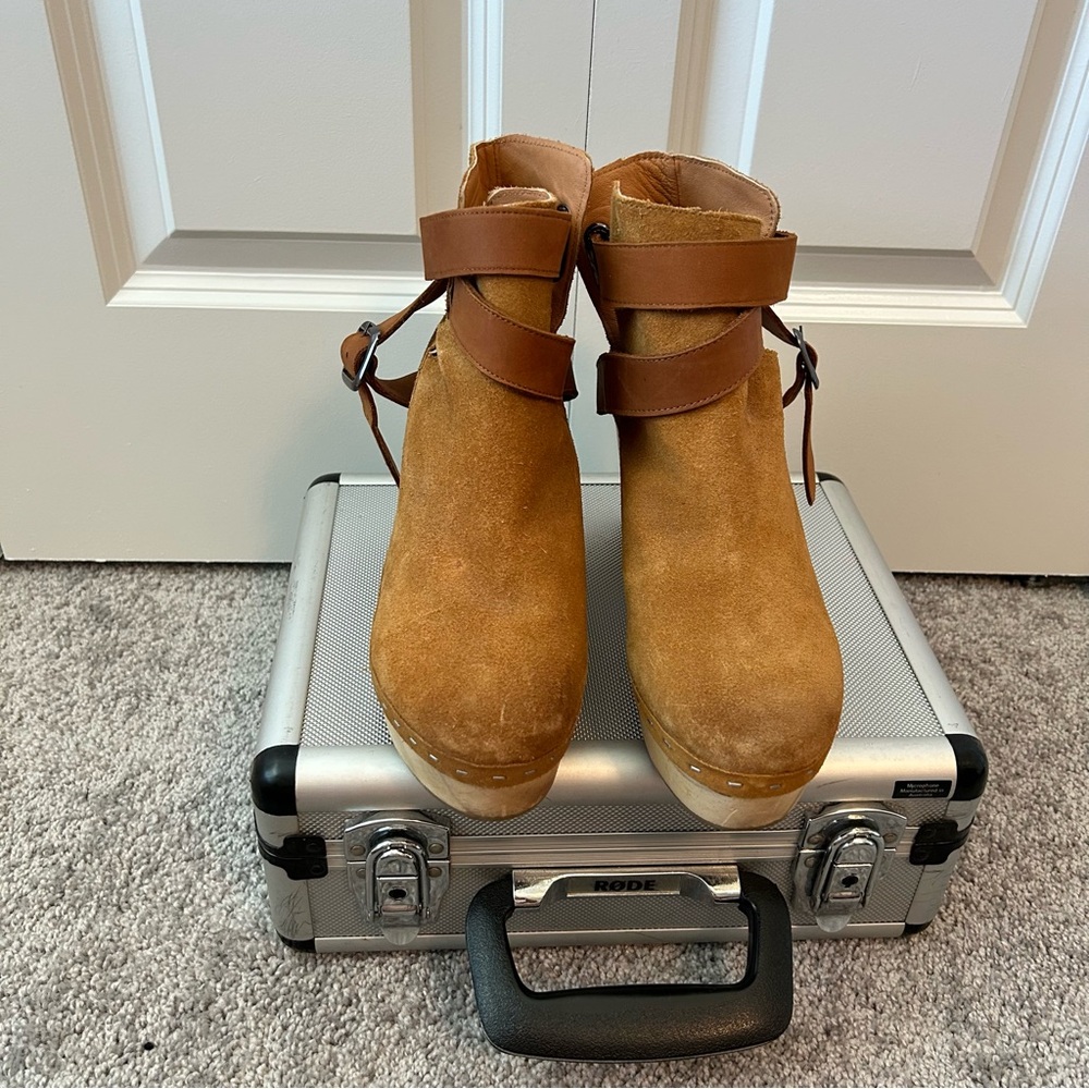 🧡‎ Free People Buckled Suede Platform Clogs - Size 9 - Picture 3 of 6